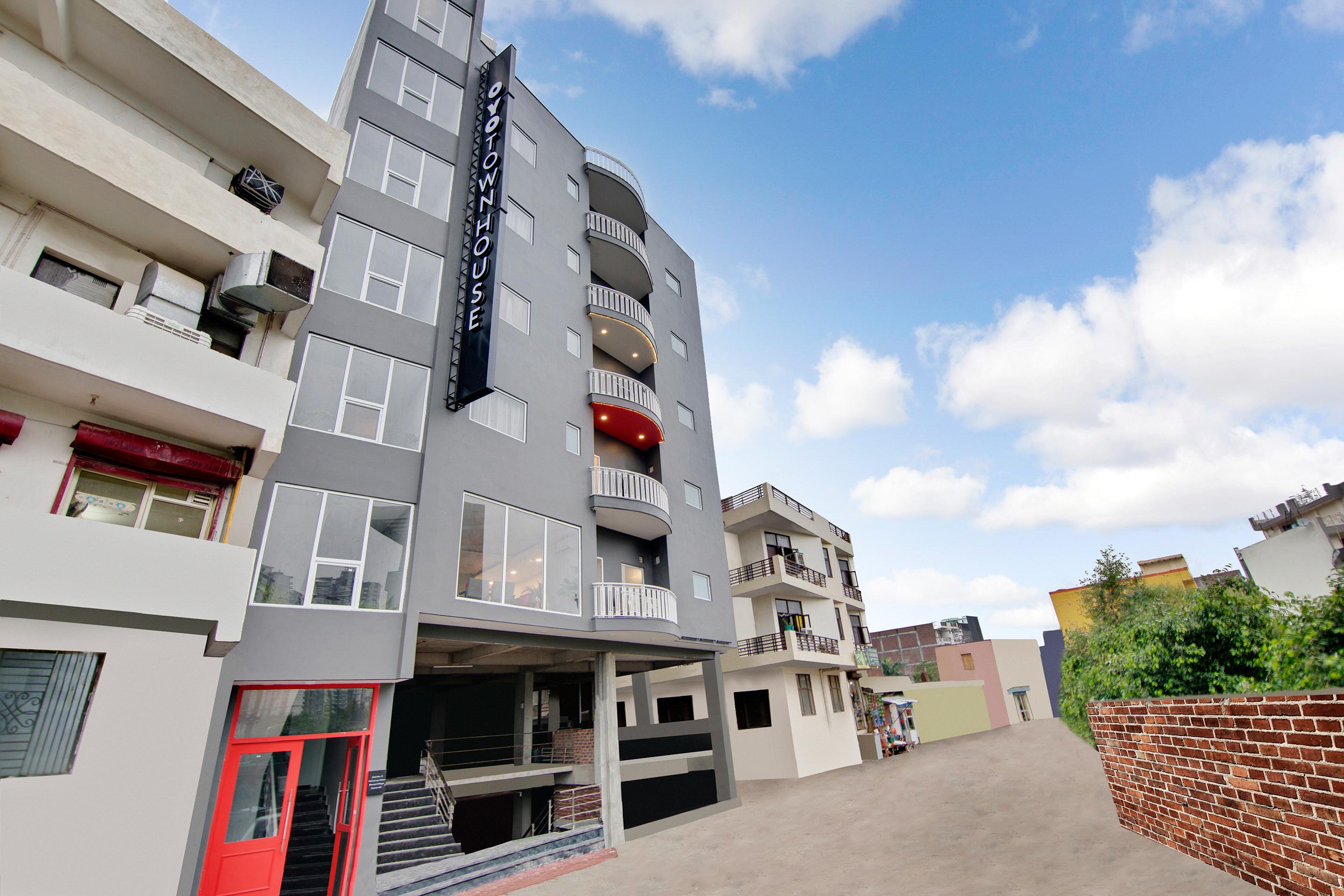 Townhouse Sector 49 Near Logix City Centre Noida Exterior foto