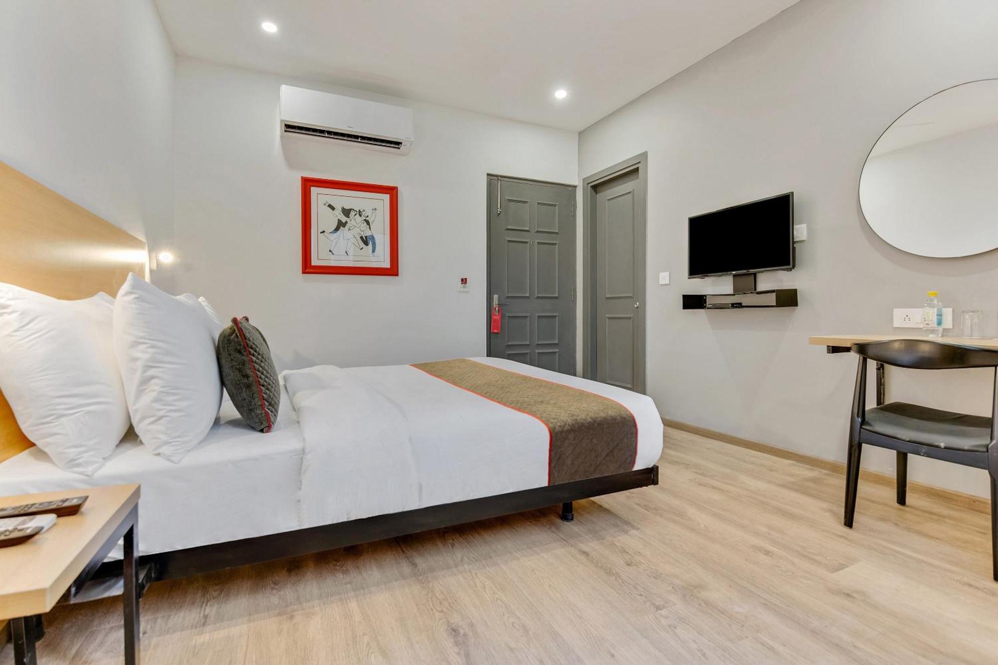 Townhouse Sector 49 Near Logix City Centre Noida Exterior foto